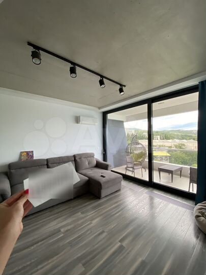 3-к. квартира, 130 м², 1/6 эт.