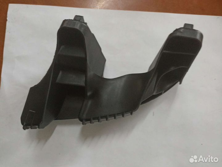 Кронштейн бампера subaru 57707AL370