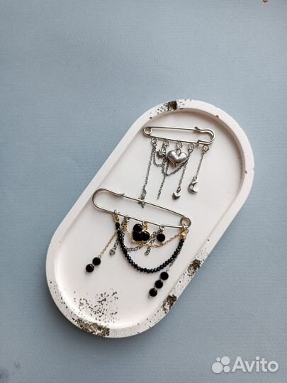 Брошь булавка