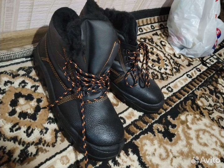 Рабочие ботинки