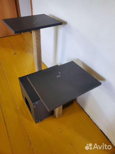 Кошачий домик с когтеточкой