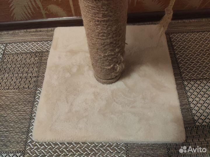 Когтеточка с лежанкой