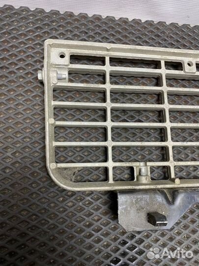 Ступень левая Renault Magnum 7420842485