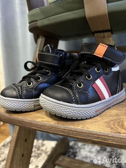 Ботинки демисезонные 22-23 размер