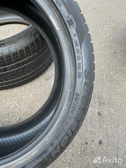 Pirelli Scorpion Winter RFT 315/35 R21 111V