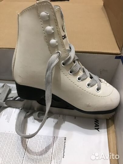 Фигурные коньки 28р