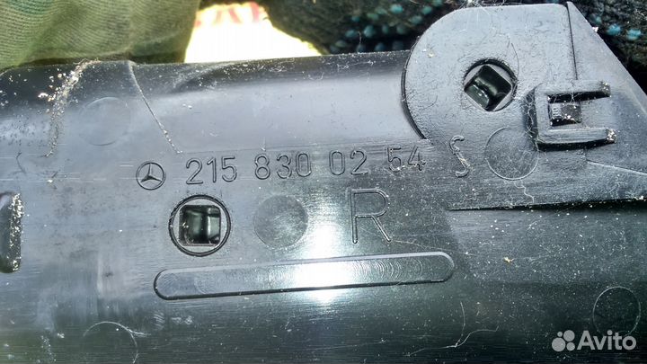 2158300254 Дефлектор воздушный Mercedes w220/w215