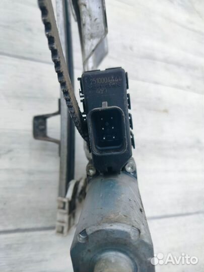 Стеклоподъемник передний левый Chevrolet Viva