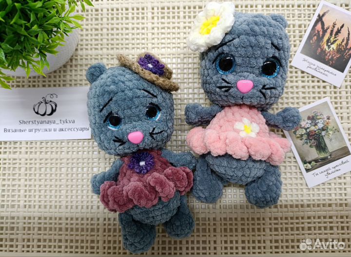 Вязаная игрушка кошка