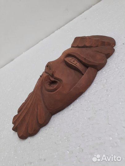 Маска деревянная 