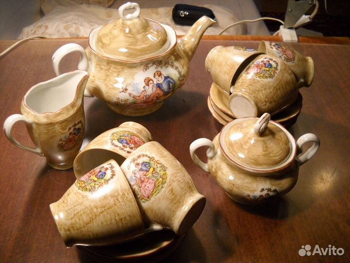 Чайный сервиз Польша, конфетница Югославия