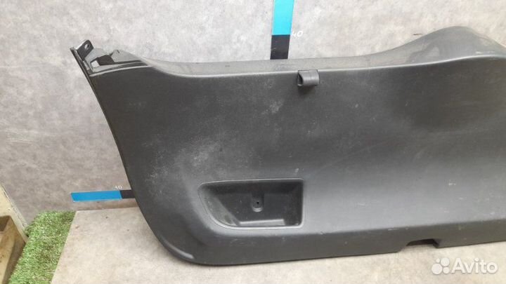 Обшивка крышки багажника Citroen C4 2 1.6 EP6