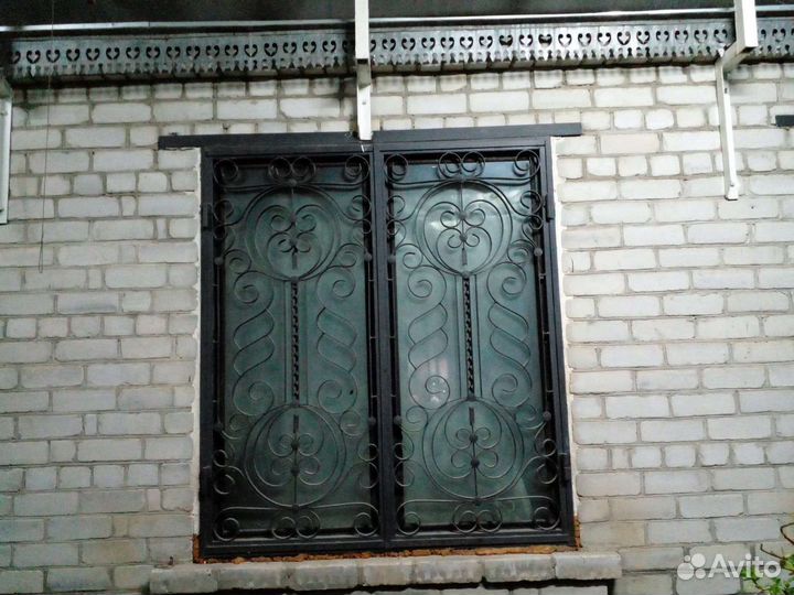 Двери окна крыльцо решетки кованые