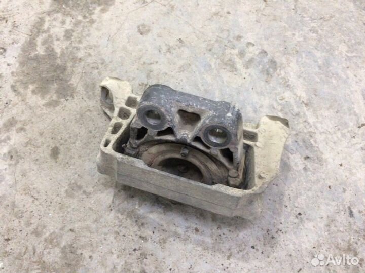 Опора двигателя Ford Focus 3 седан 2.0 tdci