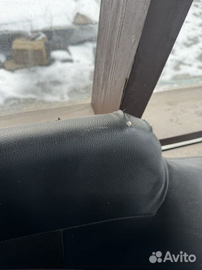 Кожаный диван раскладной бу