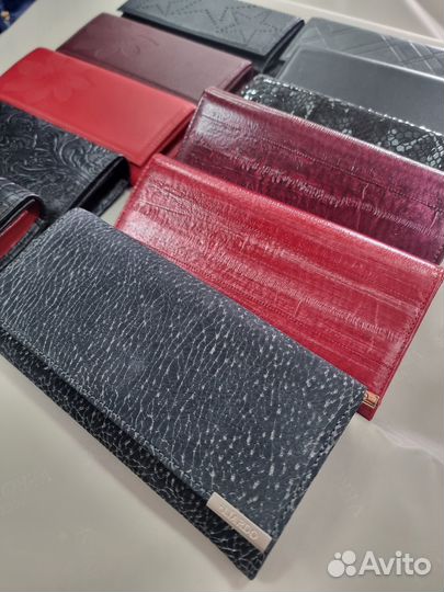 Кошелёк из натуральной кожи Lorenzo Bartolini