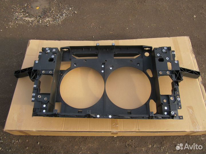 Передняя панель телевизор Infiniti QX70 FX S51