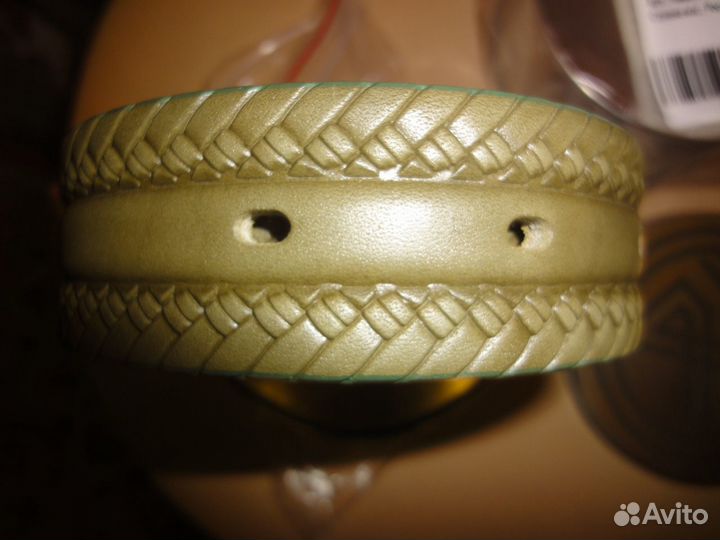 Ремень кожаный,оливковый,в подарочной коробке,новы