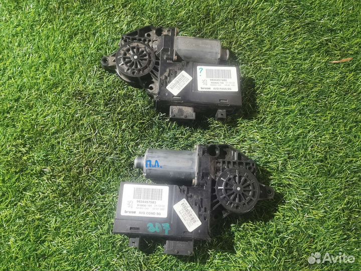 Стеклоподъемник Peugeot 307 1.4 KFW 2003 г