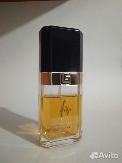 Fidji Guy Laroche винтаж
