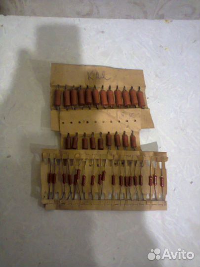 Резисторы разных значений(видов)