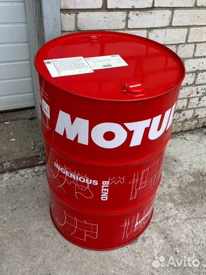 Motul 8100 x-clean+ 5w30 208л моторное масло