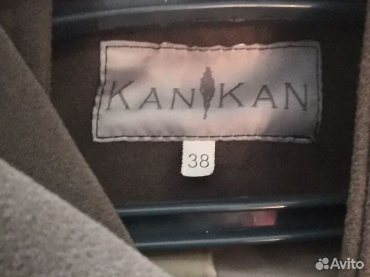 Пальто на девочку