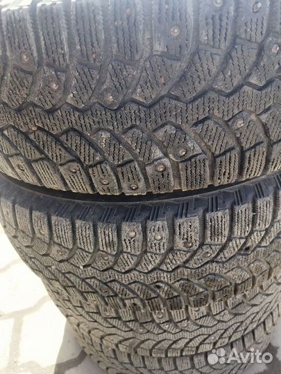 Bridgestone Blizzak Spike-01 195/65 R15