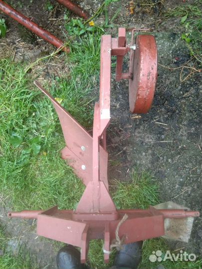 Плуг однокорпусный