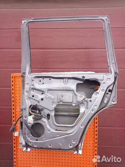 Дверь задняя Nissan Patrol рестайлинг