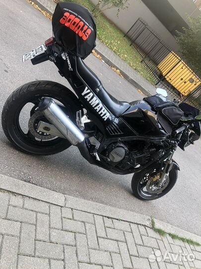 Yamaha fz 750