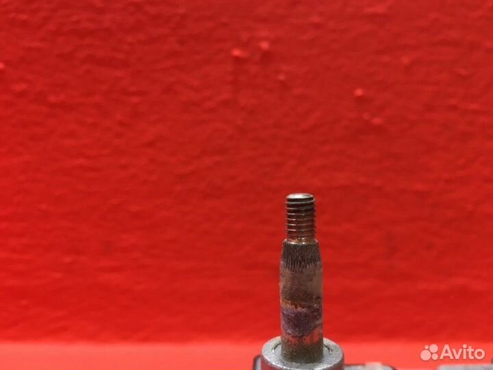 Моторчик стеклоочистителя задний Suzuki Splash 1