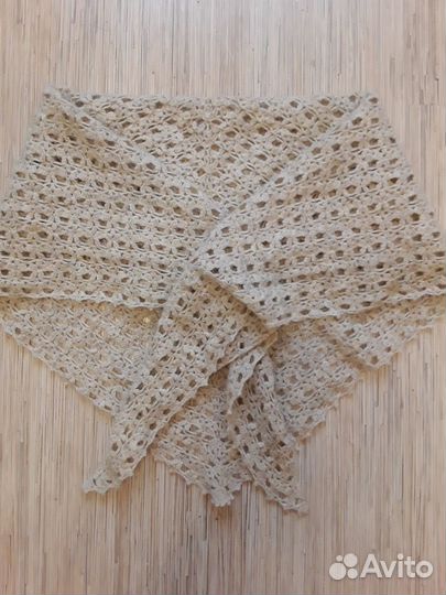 Шаль вязаная шерстяная ручная работа