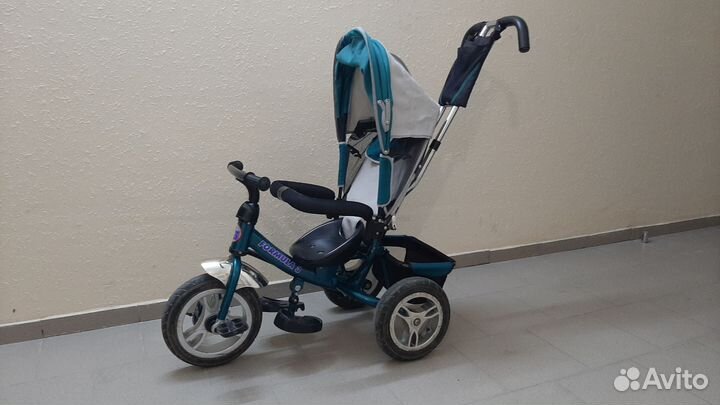 Детский велосипед с ручкой