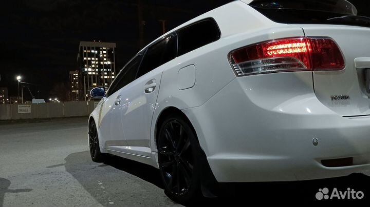 Toyota Avensis 1.8 CVT, 2010, 175 000 км