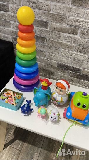 Пирамидка и другие игрушки