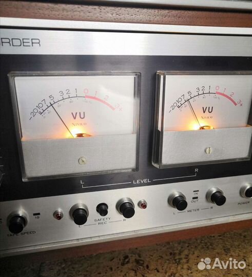 Катушечный магнитофон JVC Nivico - Victor