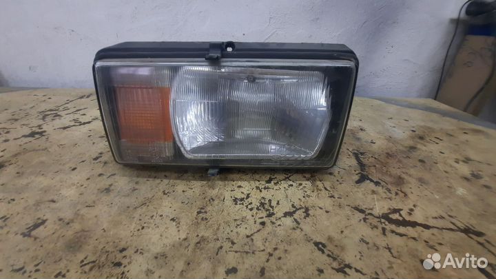 Фара правая ваз 2105