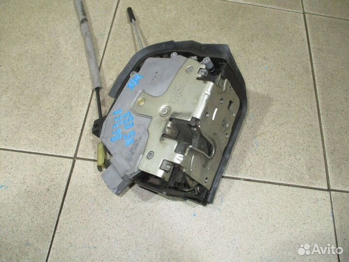 Замок двери задней правой BMW X5 (E53)