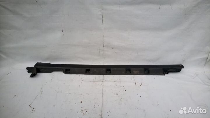 Volkswagen Passat B8 накладка порога правая
