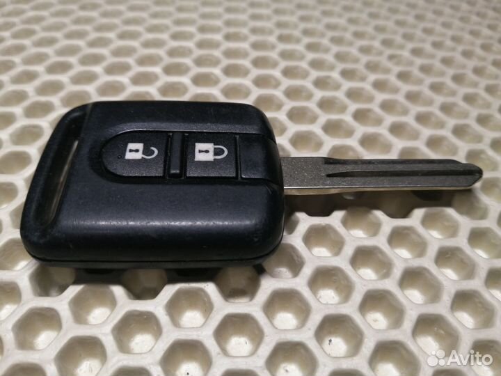 Nissan Micra чип ключ 2 кнопки Siemens VDO