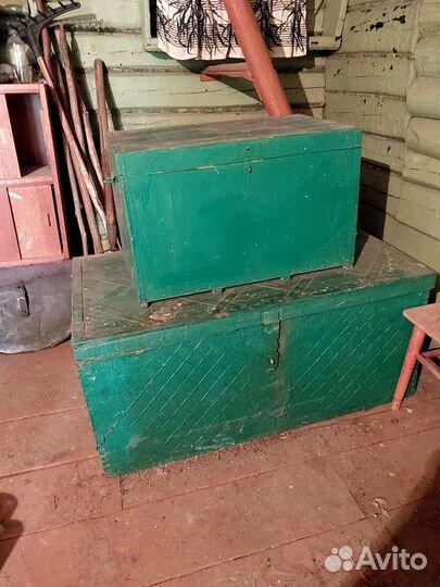 Сундук деревянный старинный