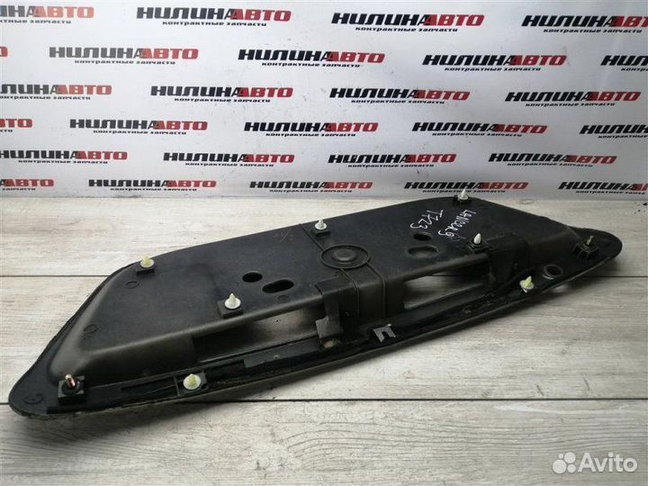 Накладка крышки багажника Mitsubishi Lancer 9 1.6