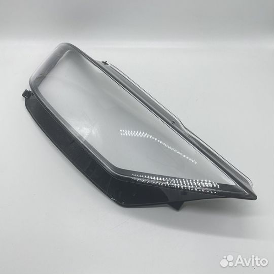 Стекло фары Audi A8 D5 2017-2023 правое