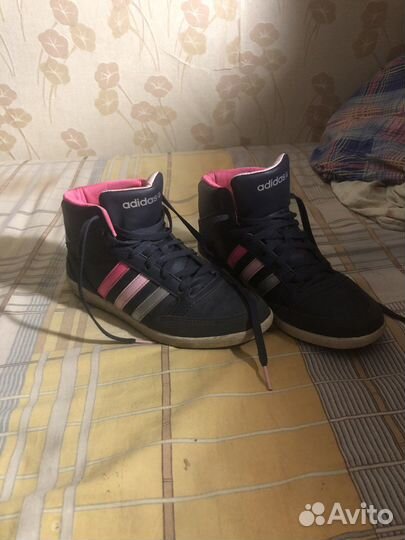 Кроссовки adidas