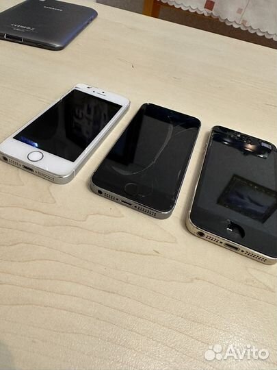 Телефоны разные