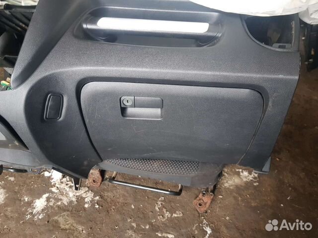 Бардачок Кия спортаж 2009г