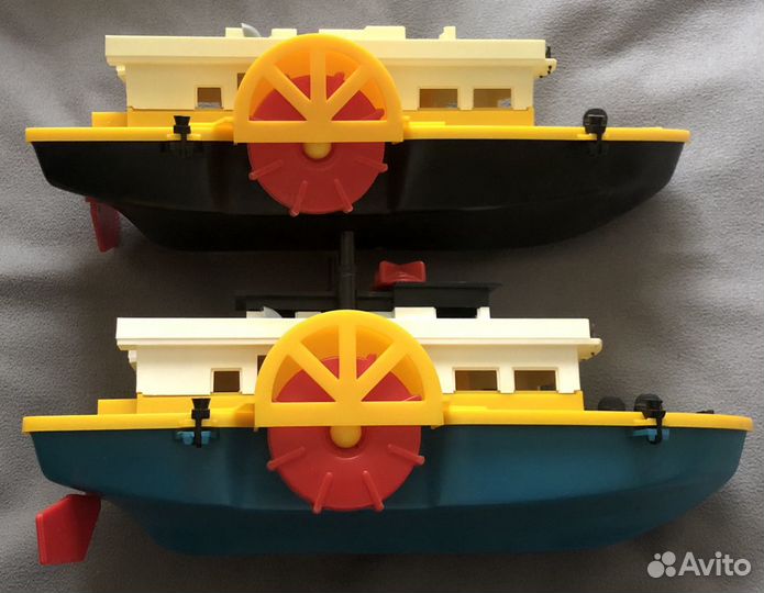 Игрушка Paddle Steamer GDR