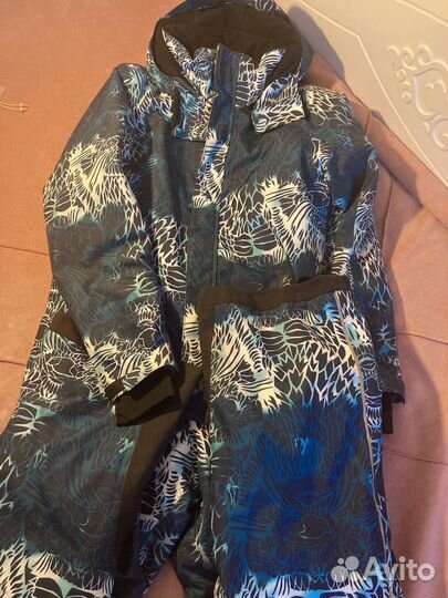 Зимний комбинезон для девочки