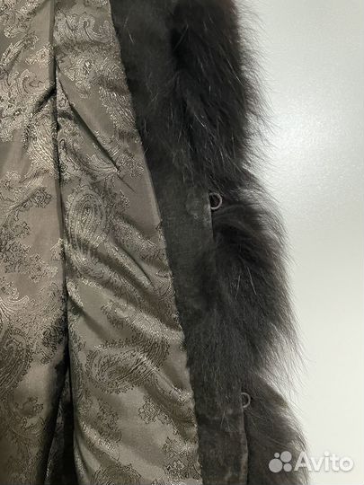 Меховая жилетка женская